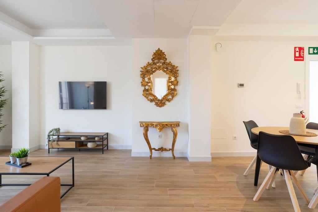 Tribuna Iii By Ele Apartment *